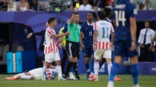 Pháp kháng cáo lên FIFA về thẻ vàng gây tranh cãi của Michael Olise trong trận đấu với Paraguay