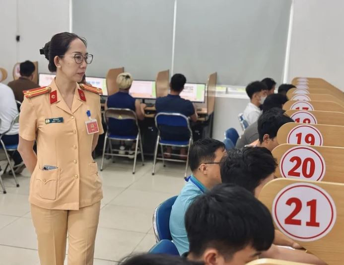 Bộ Công an đề xuất rút ngắn thời gian cấp giấy phép lái xe