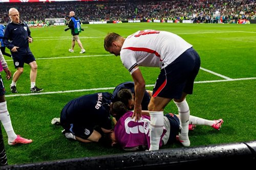 Sau chấn thương hy hữu của Henderson, HLV Tuchel dự định ra luật mới