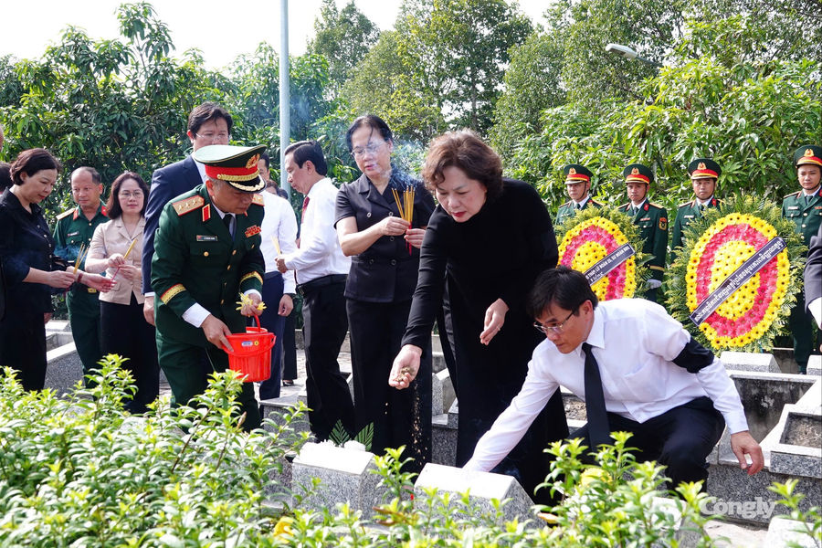 Đồng Tháp: Tổ chức truy điệu, an táng 68 hài cốt liệt sĩ