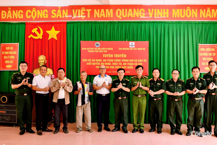 Phát huy vai trò ngư dân trong bảo vệ công trình khí và chủ quyền biển, đảo