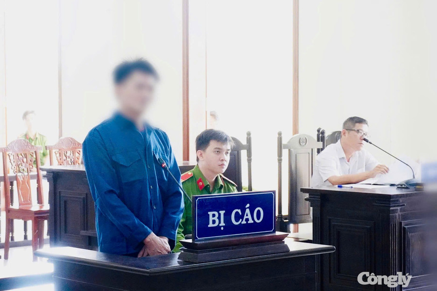 Giả chủ đất, làm giấy tờ giả để lừa bán đất