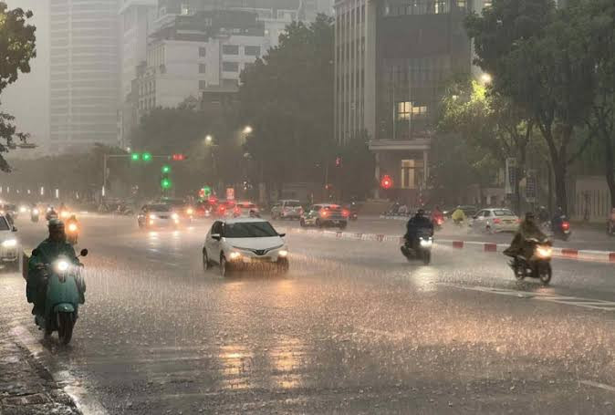 Dự báo thời tiết ngày 12/7: Bắc bộ mưa dông, nhiều nơi có mưa to