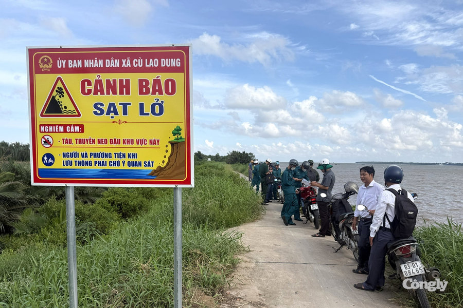 Sạt lở nghiêm trọng, hơn 200 hộ dân bị ảnh hưởng