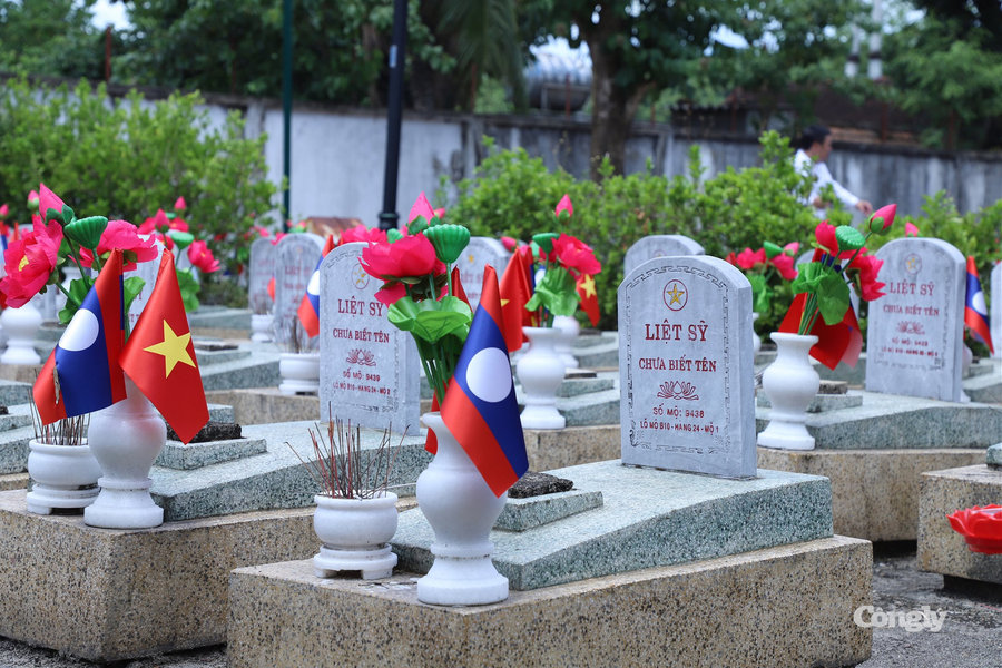 Thanh xuân gửi lại miền đất lửa