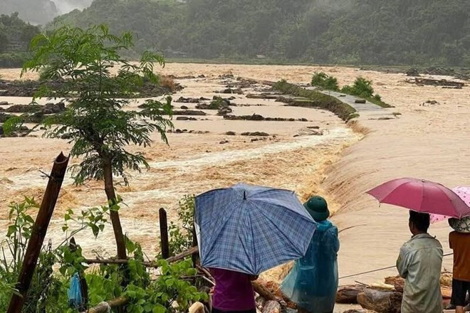 Mưa lũ chia cắt nhiều tuyến đường ở Sơn La, nhiều xã thiệt hại hàng tỷ đồng