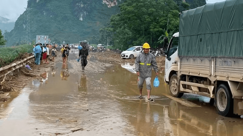 Bộ Công Thương chỉ đạo khẩn ứng phó mưa lũ, sạt lở đất