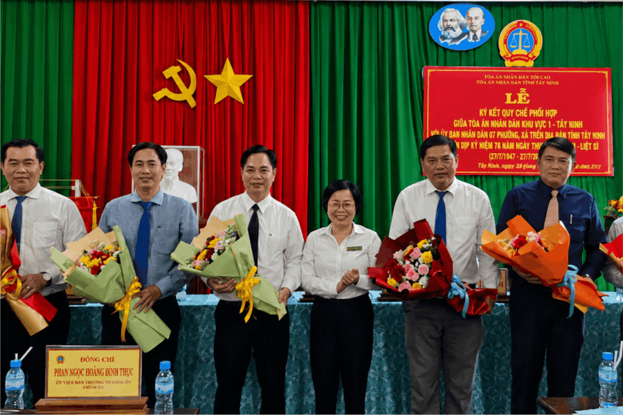 TAND khu vực 1 - Tây Ninh ký kết Quy chế phối hợp với 7 phường, xã