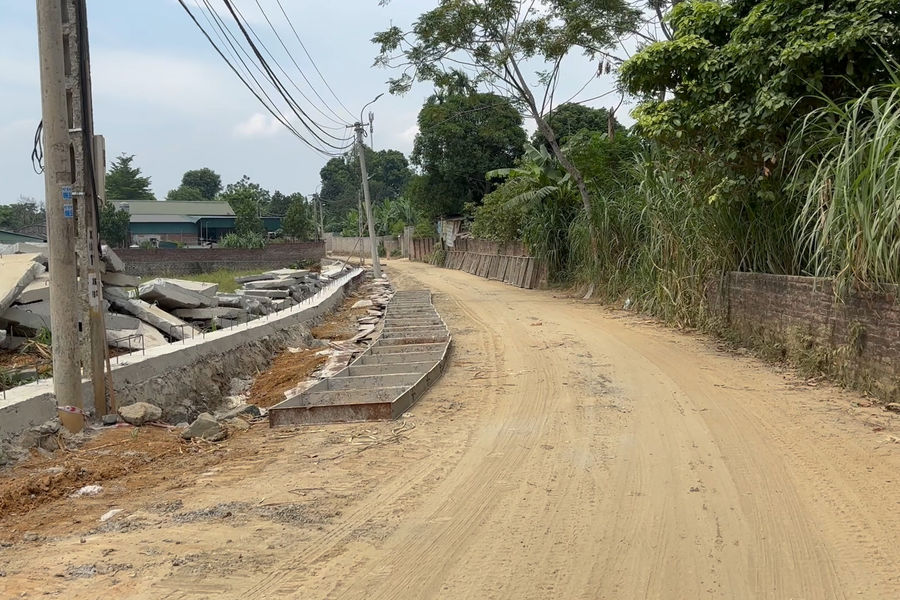 Yên Bài (Hà Nội): Dự án cải tạo đường giao thông gần 17 tỷ tại thôn Muỗi thi công ra sao?