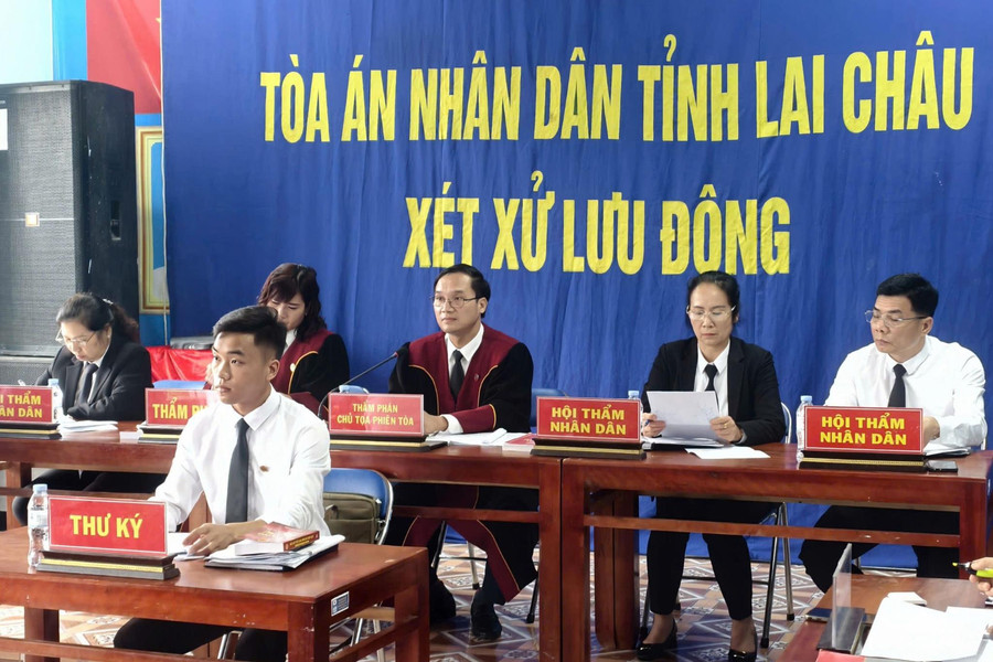 Lai Châu xét xử lưu động vụ mua bán trái phép chất ma túy tại xã Dào San