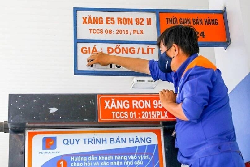 Giá xăng dầu đồng loạt tăng