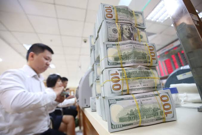 Tỷ giá ngoại tệ ngày 2/8: USD ngân hàng đi ngang, bảng Anh và euro duy trì mặt bằng cao