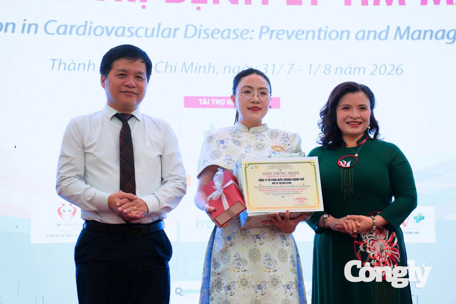 Dinh dưỡng giữ vai trò trung tâm trong phòng ngừa và điều trị bệnh tim mạch