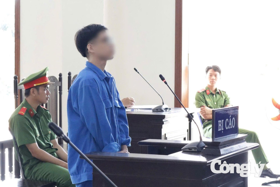 Nhân viên bưu điện chiếm đoạt hơn 1,1 tỷ đồng