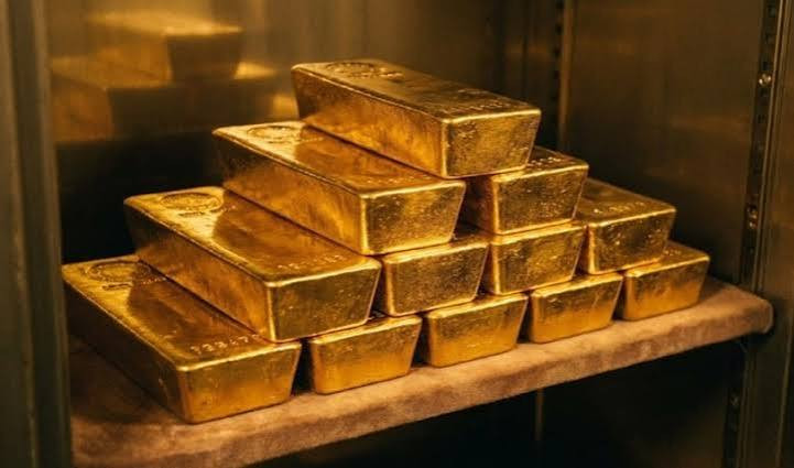 Giá vàng chiều 4/8: Vàng miếng SJC giảm còn 140 triệu đồng/lượng