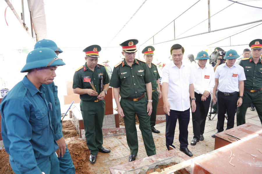 Bắc Ninh khai quật lấy mẫu 1.918 mộ liệt sĩ chưa xác định danh tính