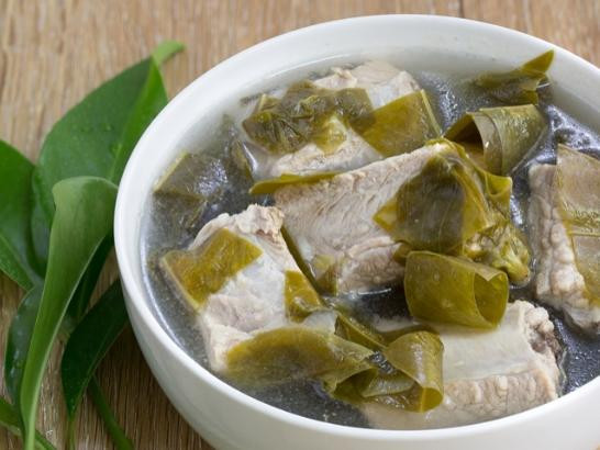 Món canh lạ của Thái Lan: Tom Mu Chamuang (ต้มหมูชะมวง)