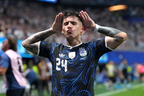 HLV Xabi Alonso có thể cho phép tới 25 cầu thủ Chelsea ra đi