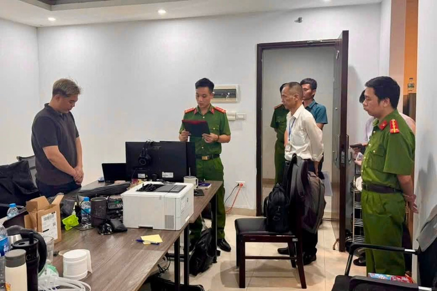 Khởi tố 21 bị can trong đường dây quảng cáo gian dối “Xương khớp bà Sáu”
