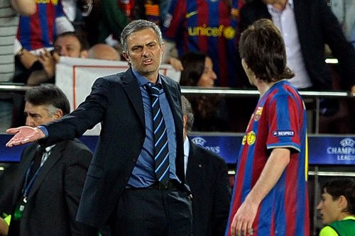 HLV Mourinho từng bị ám ảnh vì Messi, xem El Clasico như một cuộc chiến