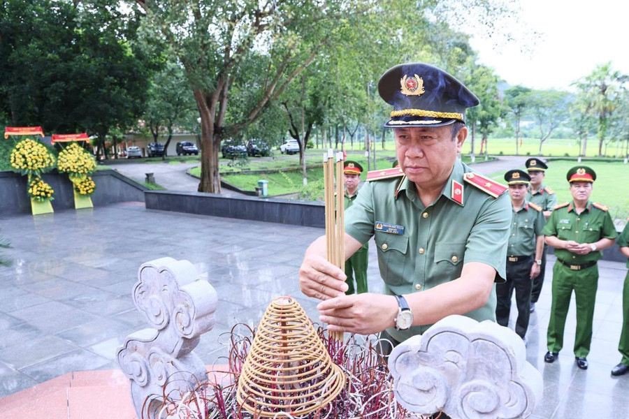 Công an Tuyên Quang kỷ niệm 81 năm ngày truyền thống