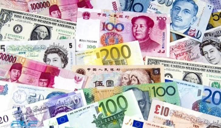 Tỷ giá ngoại tệ ngày 21/8: USD ngân hàng biến động trong biên độ hẹp
