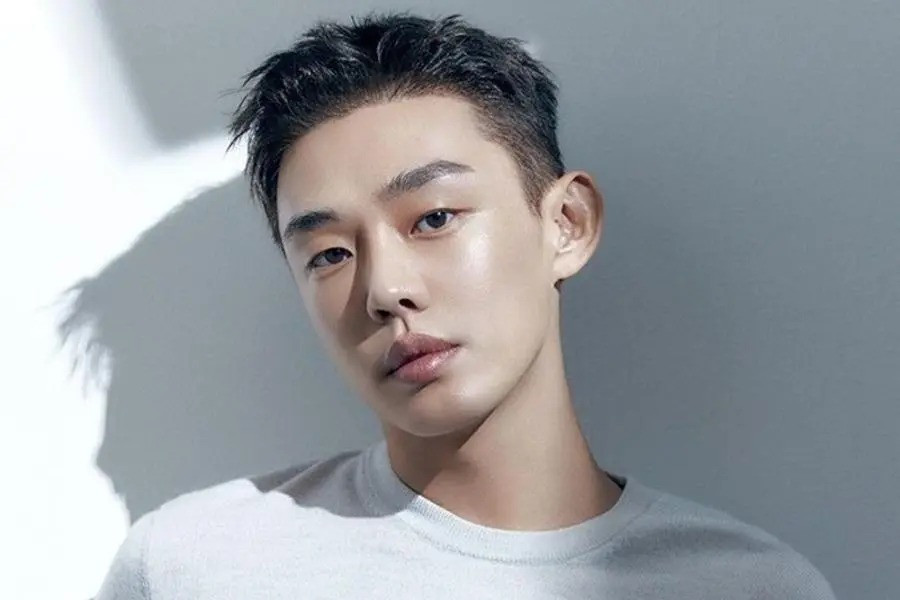 Yoo Ah In ký hợp đồng với BILLIONS, chuẩn bị trở lại màn ảnh
