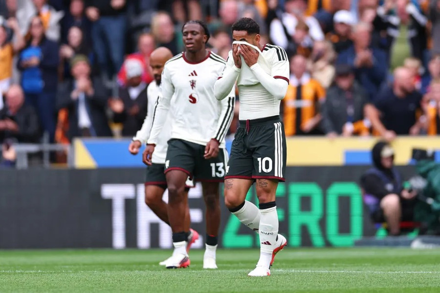 Man United thua Hull City, đội trưởng Bruno Fernandes chỉ trích các đồng đội