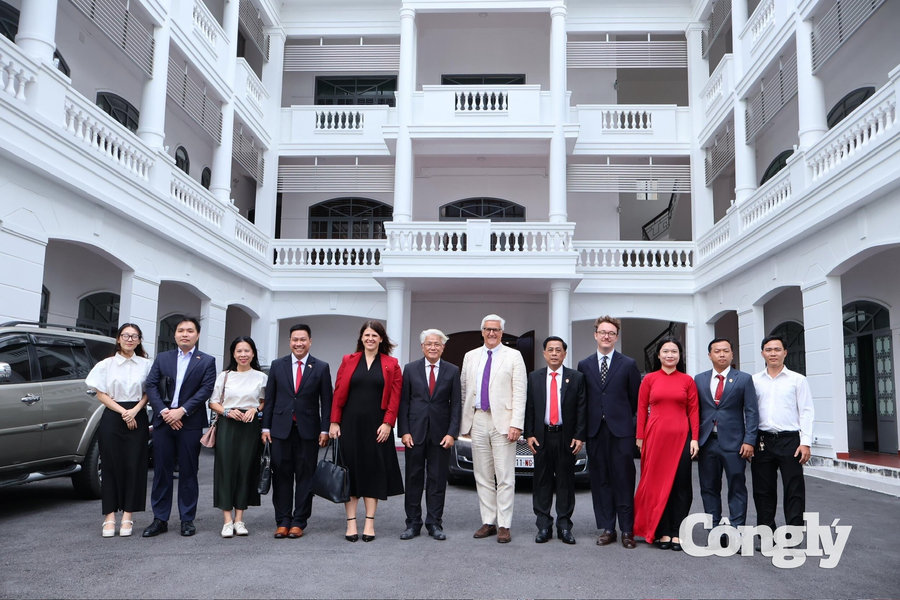 Việt Nam và Vương quốc Anh trao đổi kinh nghiệm xây dựng Tòa án chuyên biệt