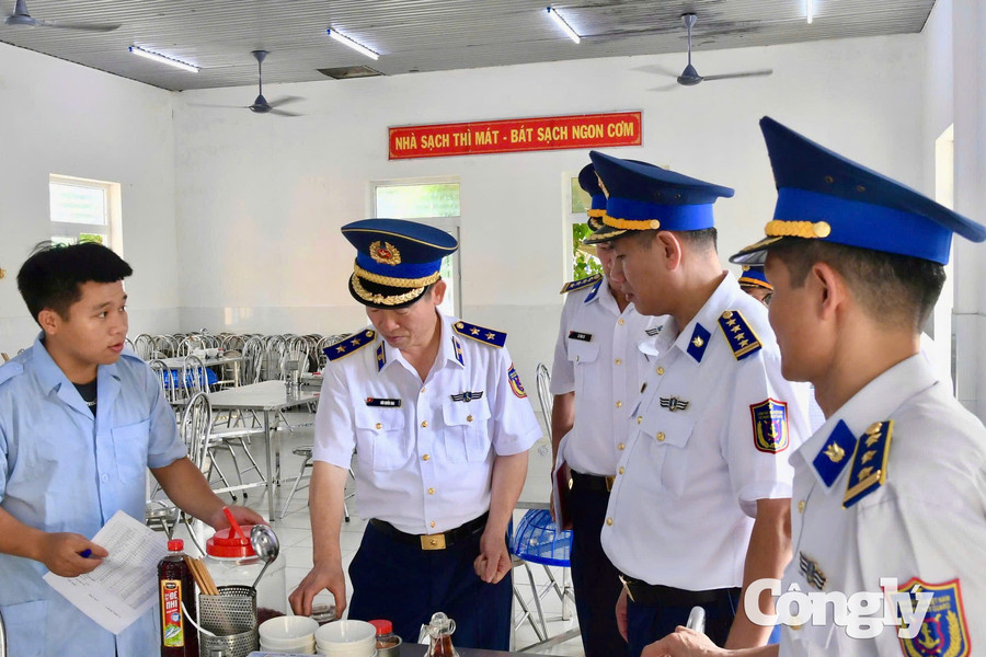 Xây dựng chính quy, quản lý kỷ luật từ những việc cụ thể