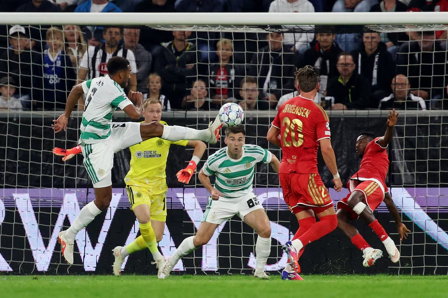 Dẫn trước 4 bàn, Celtic vẫn bị loại khỏi Champions League theo cách khó tin