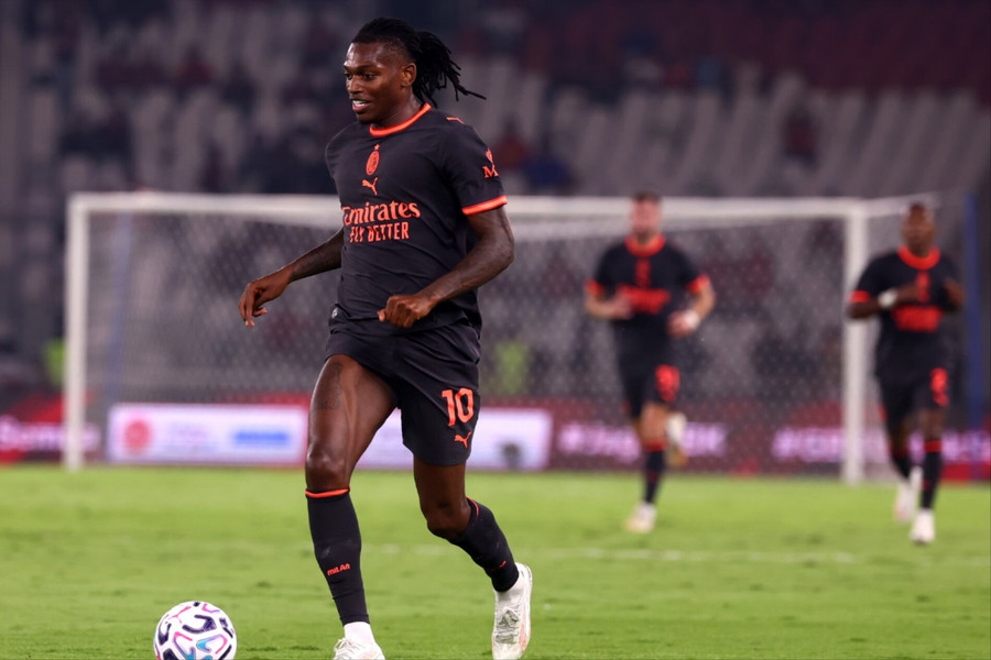Rafael Leão sắp rời AC Milan, cuộc đua Aston Villa - Galatasaray tranh nhau chữ ký nóng từng giờ