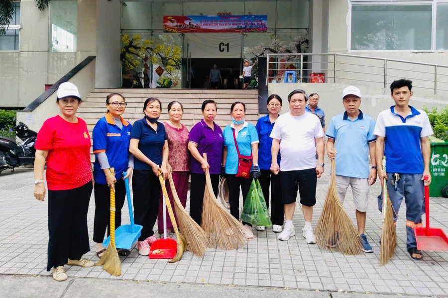 Ra quân tổng vệ sinh môi trường chào mừng Quốc khánh 2/9