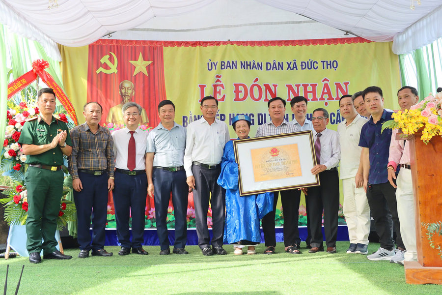 Hà Tĩnh: Nhà thờ Phạm Huy đón nhận Bằng xếp hạng Di tích lịch sử cấp tỉnh