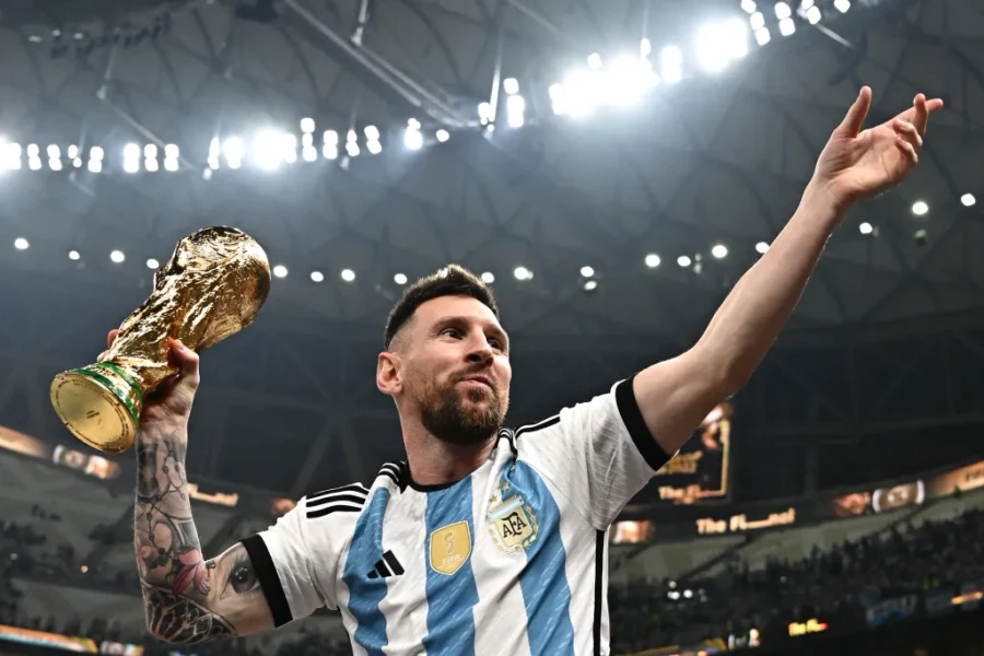 Lionel Messi tuyên bố chia tay đội tuyển Argentina