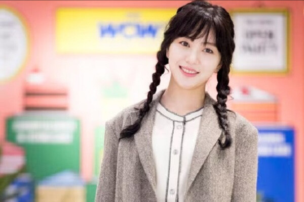 Cựu thành viên AOA, Kwon Mina tố cáo chị gái lừa đảo hơn 700 triệu won