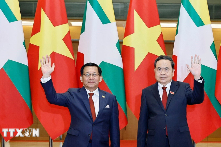 Chủ tịch Quốc hội Trần Thanh Mẫn hội kiến Tổng thống Myanmar