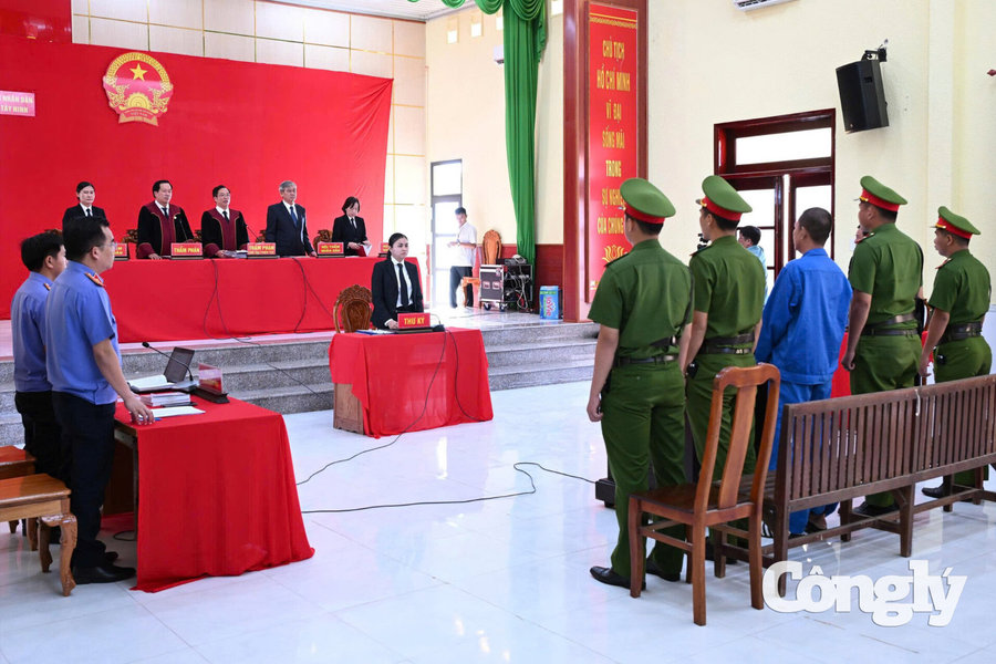 Khí thế 90 ngày đêm tăng tốc tại TAND hai cấp Tây Ninh