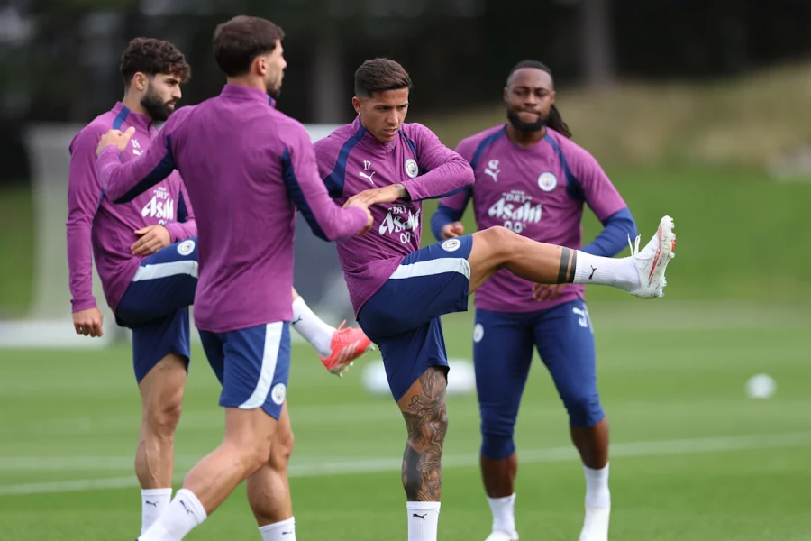 Maresca đưa âm nhạc vào sân tập, tạo không khí mới tại Man City