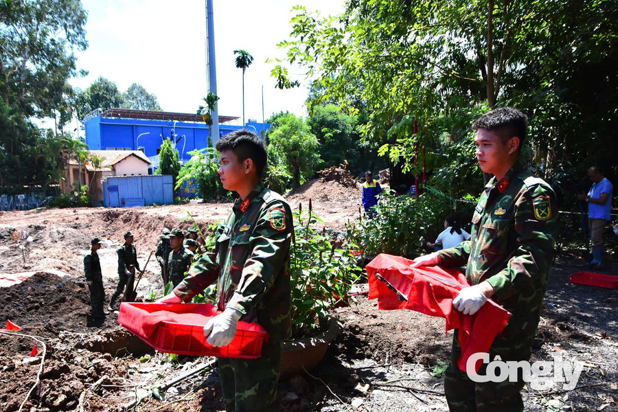 Quy tập thêm 10 bộ hài cốt liệt sĩ tại Công viên Lê Thị Riêng