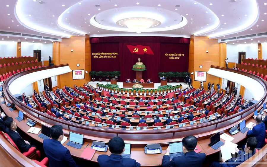 Ngày làm việc thứ nhất Hội nghị lần thứ tư Ban Chấp hành Trung ương Đảng khóa XIV