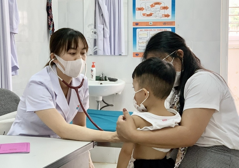 Bệnh tay chân miệng tại TP. Hồ Chí Minh tăng gần 48% trong 1 tuần