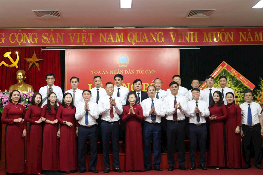 Những "bóng hồng" giữ cán cân công lý trên miền đất Kinh Bắc