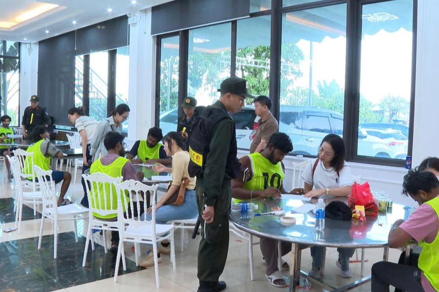 Triệt phá hang ổ tội phạm công nghệ cao xuyên quốc gia